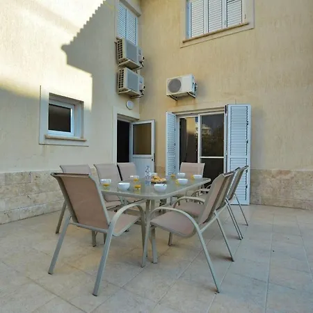 Villa Oforo Selene - Stunning 4 Bedroom - By Fig Tree Bay - Sea Views