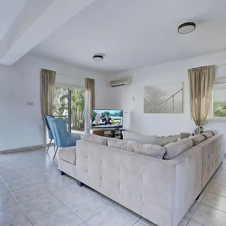 Oforo Selene - Stunning 4 Bedroom - By Fig Tree Bay - Sea Views Protaras