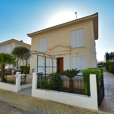 Villa Oforo Selene - Stunning 4 Bedroom - By Fig Tree Bay - Sea Views *