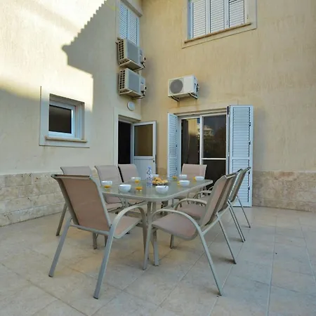 Oforo Selene - Stunning 4 Bedroom - By Fig Tree Bay - Sea Views Villa