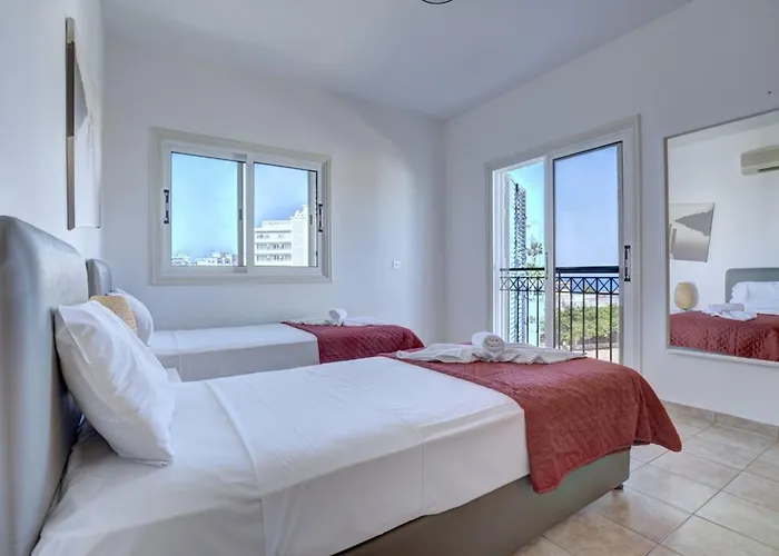 Oforo Selene - Stunning 4 Bedroom - By Fig Tree Bay - Sea View 빌라 프로타라스