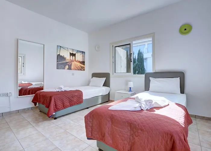 Oforo Selene - Stunning 4 Bedroom - By Fig Tree Bay - Sea View 빌라